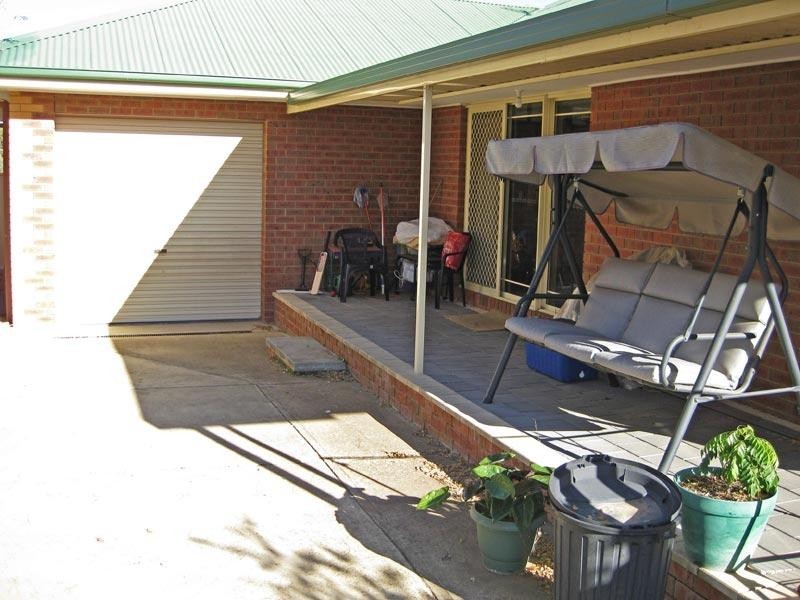 6 Campaspe Mews, Strathdale VIC 3550