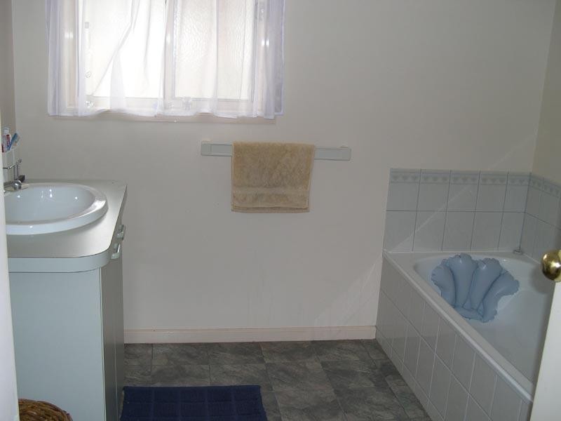 1/28 Inglewood Street, Golden Square VIC 3555