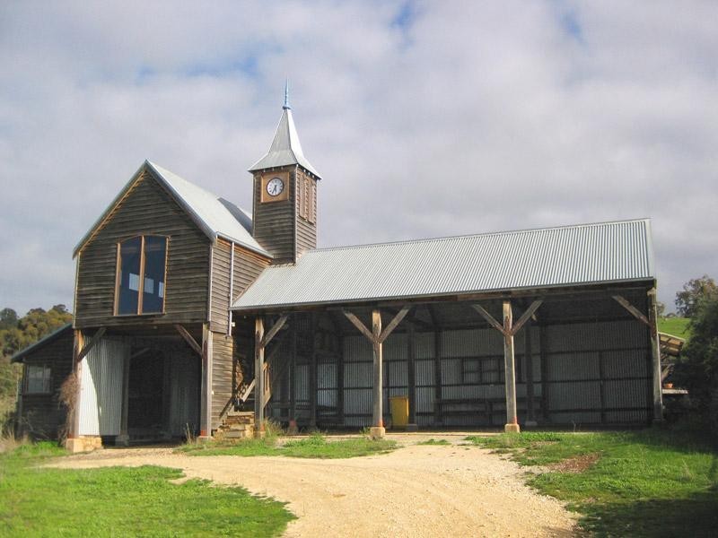 93 Gaaschs Road, Harcourt VIC 3453