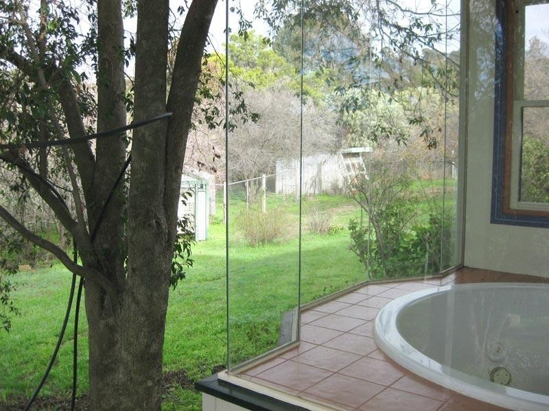 93 Gaaschs Road, Harcourt VIC 3453