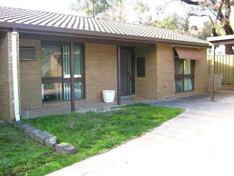 Unit 4/12 Murphy Street, Kennington VIC 3550