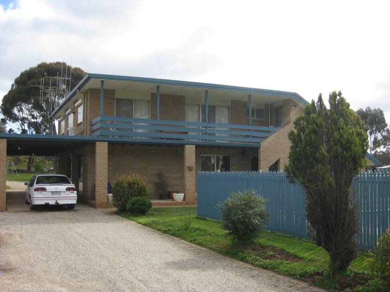 107 Golflinks Road, Maiden Gully VIC 3551