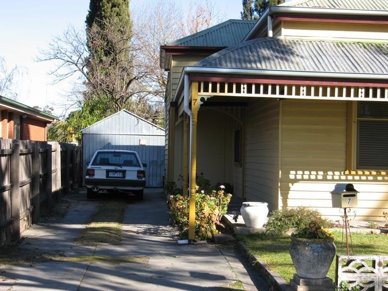 7 Honeysuckle Street, Bendigo VIC 3550