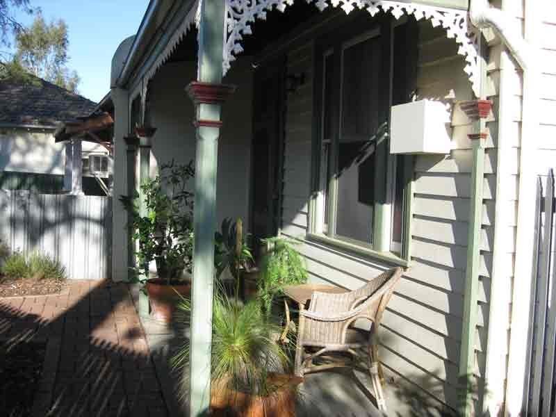 74 Gladstone Street, Quarry Hill VIC 3550