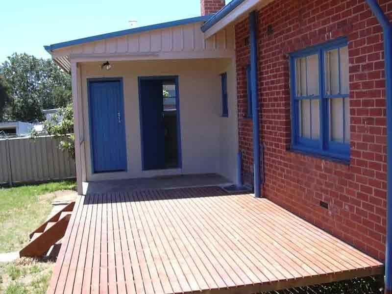 17 Churchill Avenue, Flora Hill VIC 3550