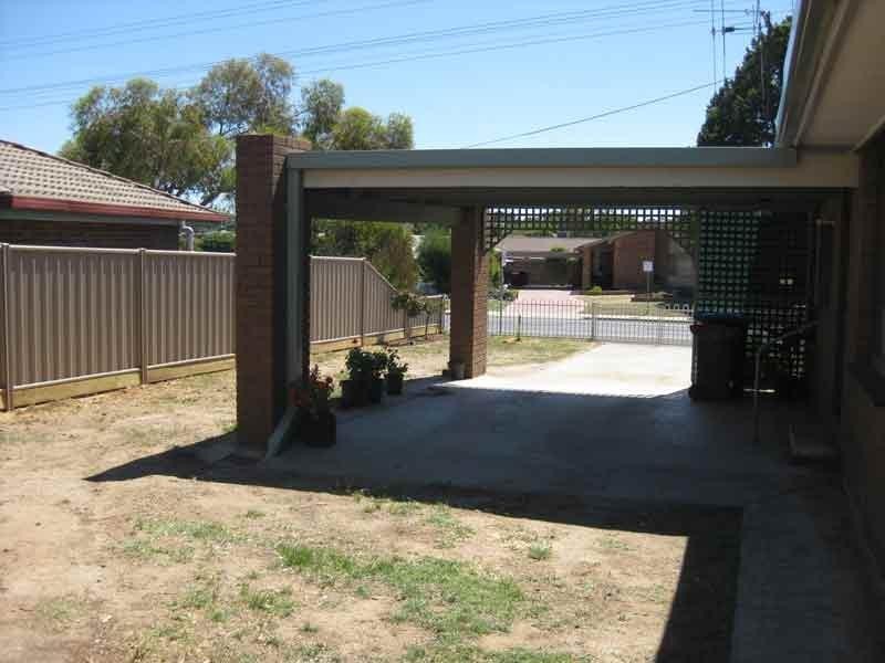 40 Powells Avenue, Strathdale VIC 3550