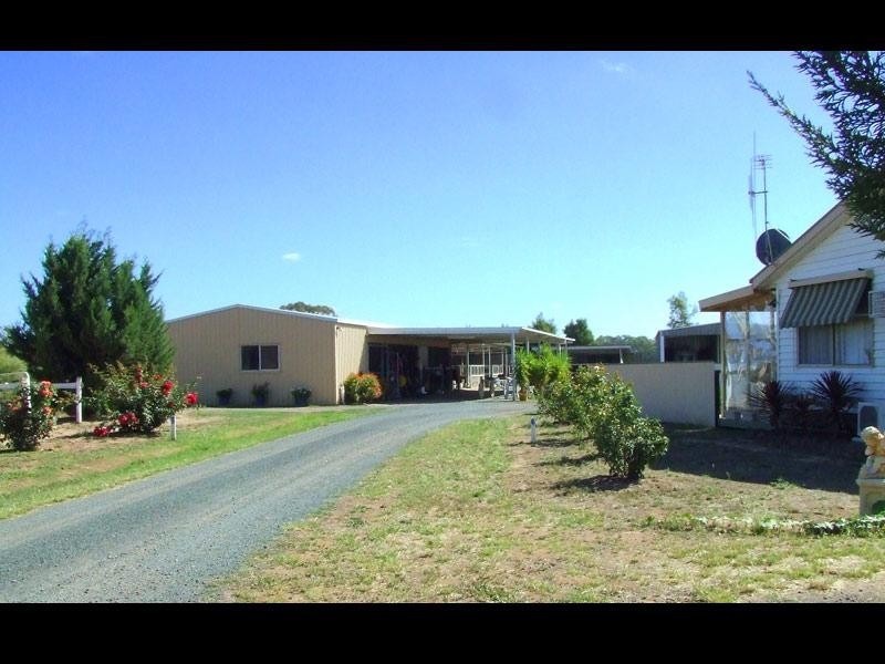 323 Old Murray Road, Huntly VIC 3551