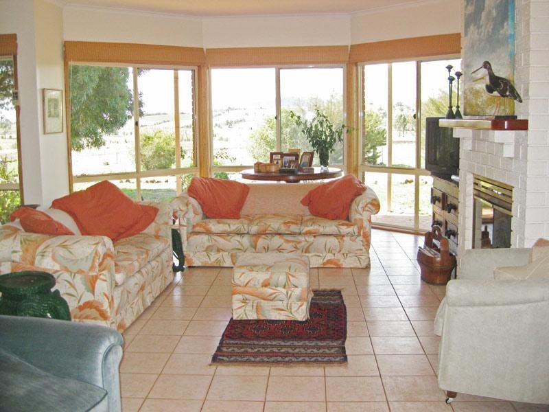 437 Joyces Creek Road, Newstead VIC 3462