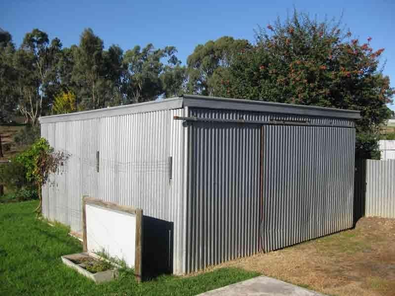 16 Lazarus Street, Golden Square VIC 3555