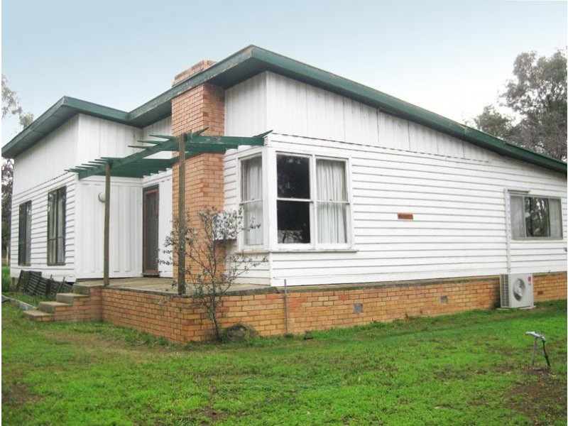 69 Knotts Lane, Junortoun VIC 3551