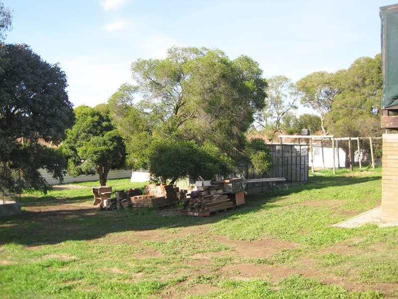 1 Frencham Street, Golden Square VIC 3555
