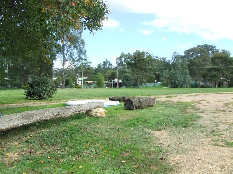 105 – 107 Crusoe Road, Kangaroo Flat VIC 3555