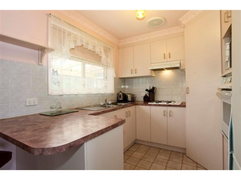1 Banool Street, Golden Square VIC 3555