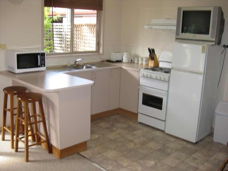 6 Elwood Street, Golden Square VIC 3555