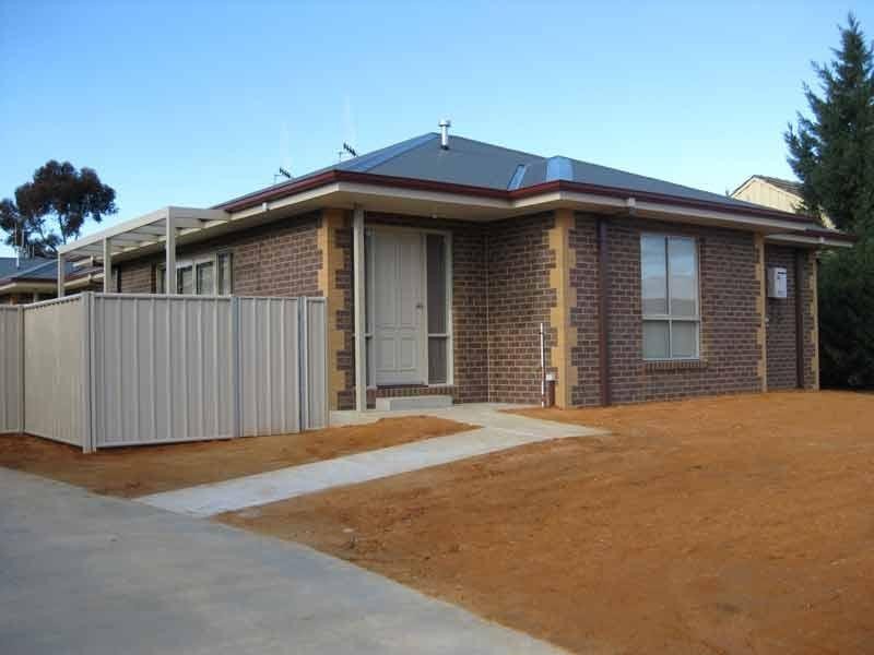 Unit 4/8 Glencoe Street, Kennington VIC 3550