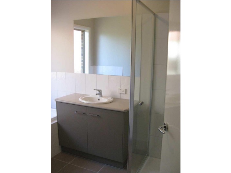 Unit 4/8 Glencoe Street, Kennington VIC 3550