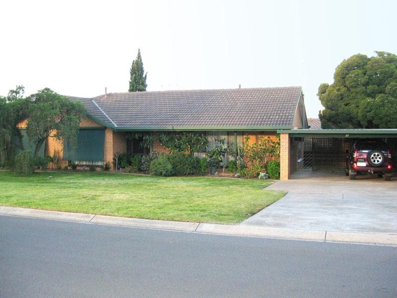 37 Beischer Street, Strathdale VIC 3550