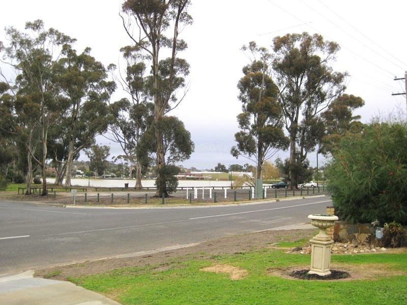 63 Simpsons Road, Eaglehawk VIC 3556