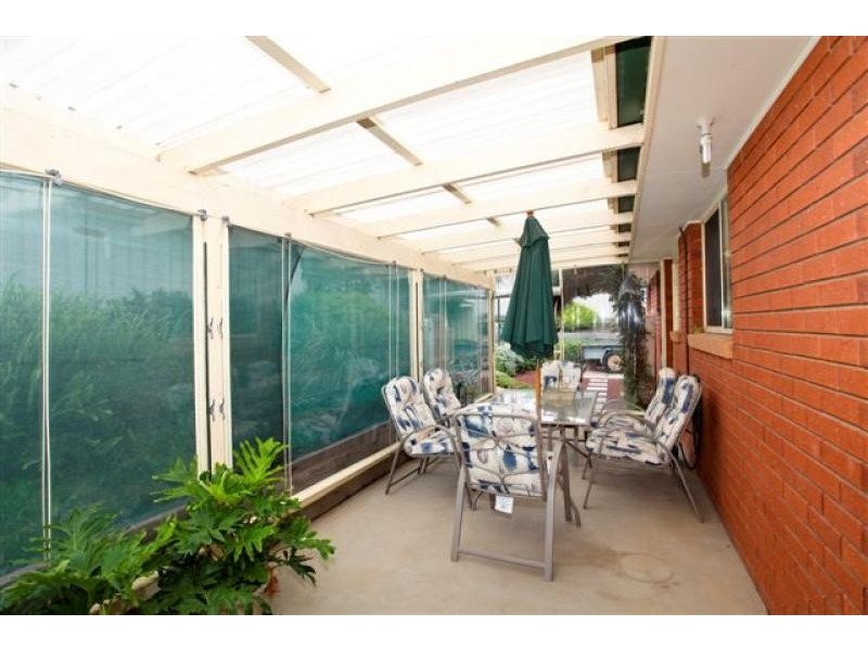 1 Banool Street, Golden Square VIC 3555