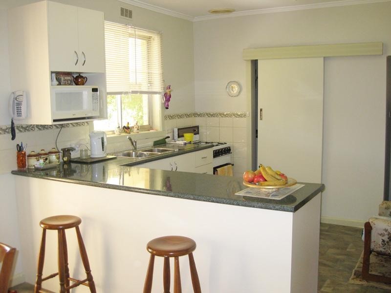 32 Fifth Avenue, White Hills VIC 3550