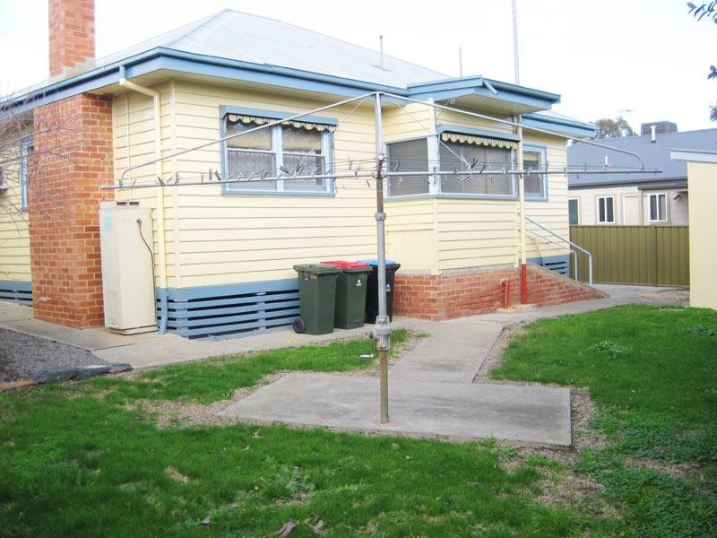 12 Kneebone Street, Eaglehawk VIC 3556