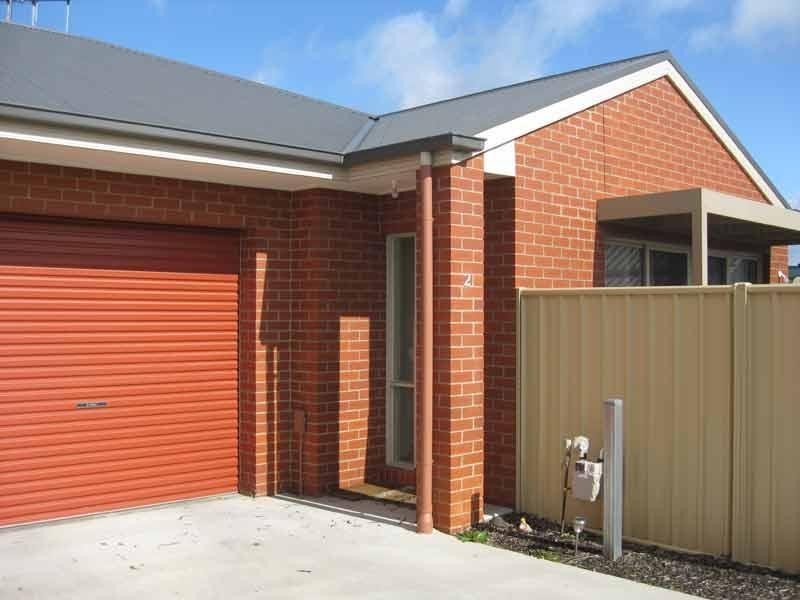Unit 2/16 Station Street, Kangaroo Flat VIC 3555