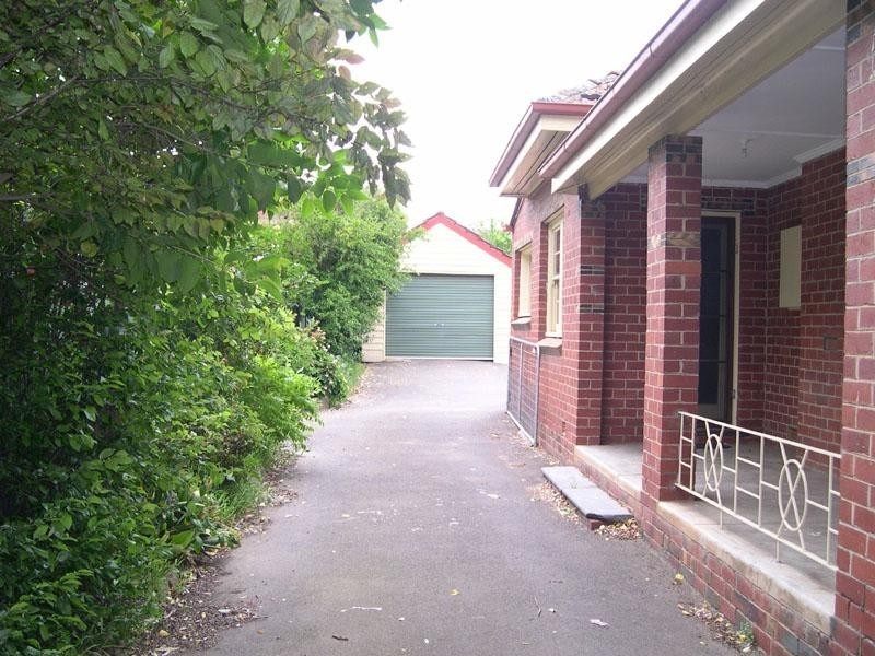 163 High Street, Kangaroo Flat VIC 3555