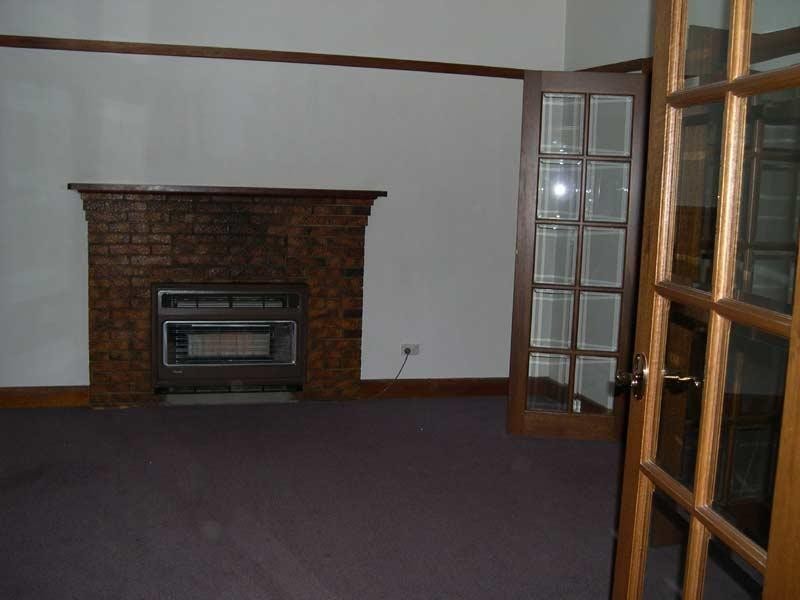 163 High Street, Kangaroo Flat VIC 3555