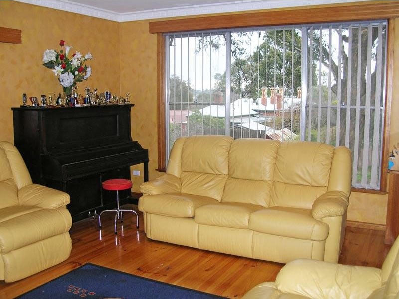 5 Graham Street, Quarry Hill VIC 3550