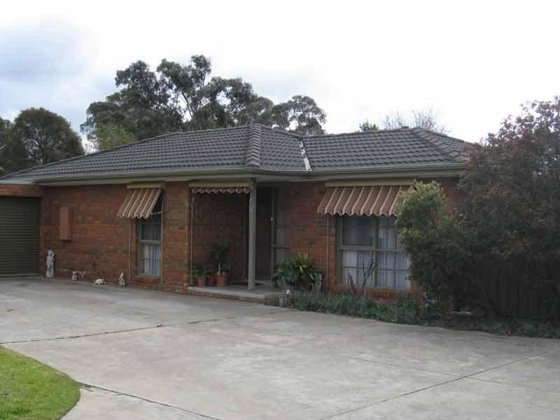 Unit 5/4 Collins Street, Kangaroo Flat VIC 3555