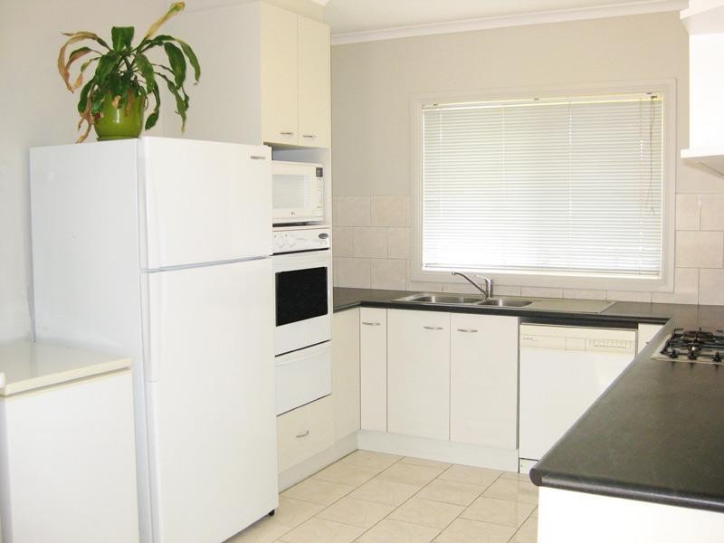 8 Diamond Court, Kangaroo Flat VIC 3555