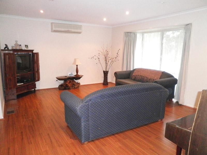 203 Simpsons Road, Eaglehawk VIC 3556