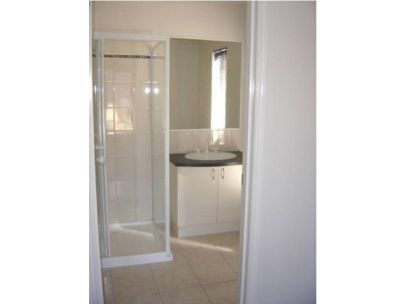 128 Queen Street, Kangaroo Flat VIC 3555