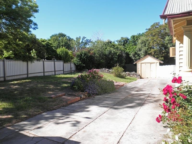 98 Mundy Street, Kennington VIC 3550