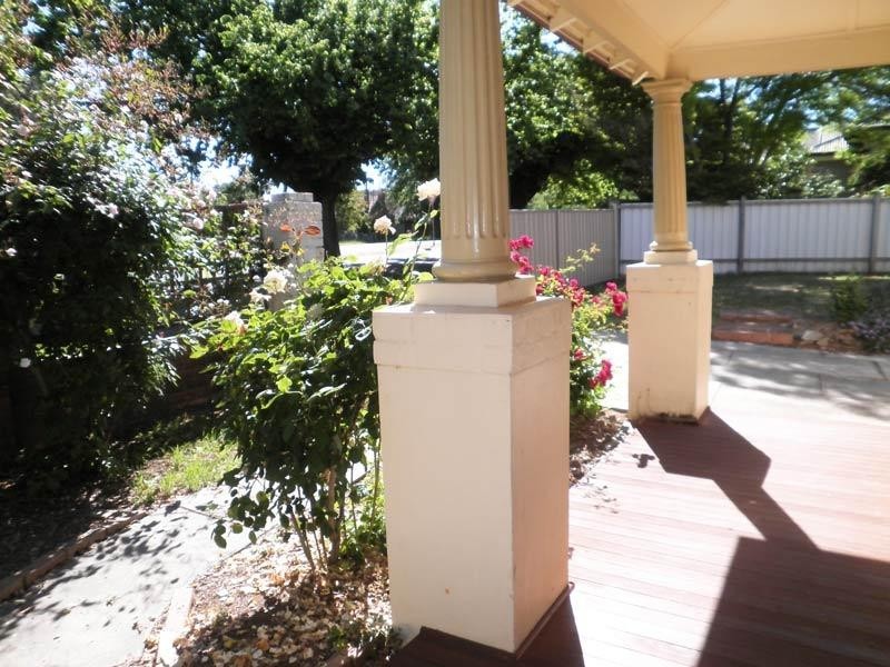 98 Mundy Street, Kennington VIC 3550