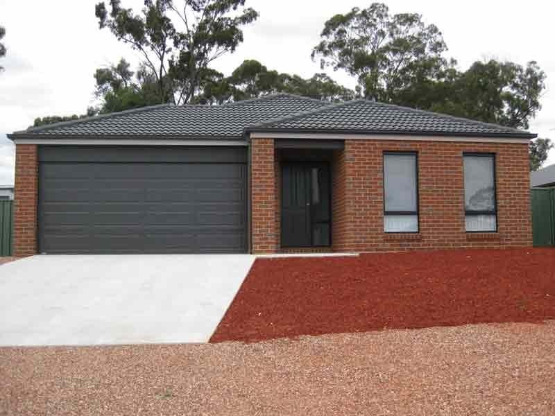 30 Irontree Close, Kangaroo Flat VIC 3555