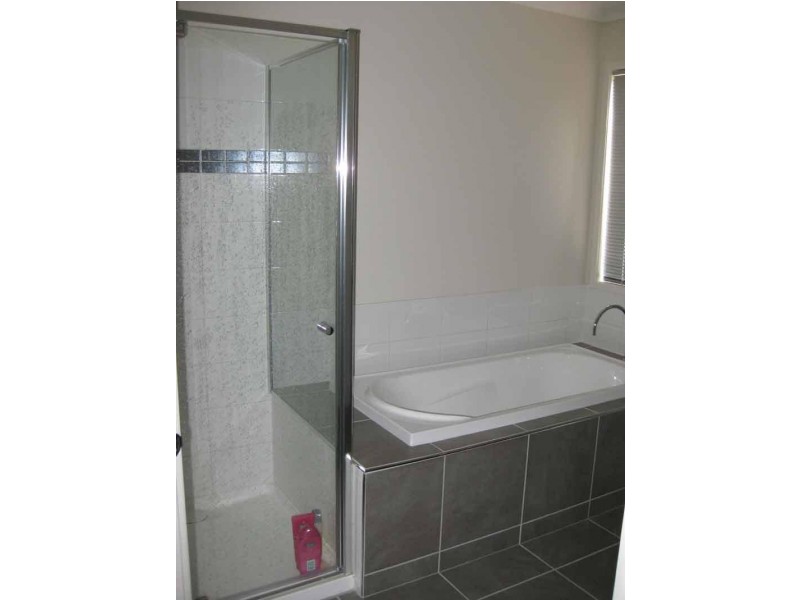 30 Irontree Close, Kangaroo Flat VIC 3555
