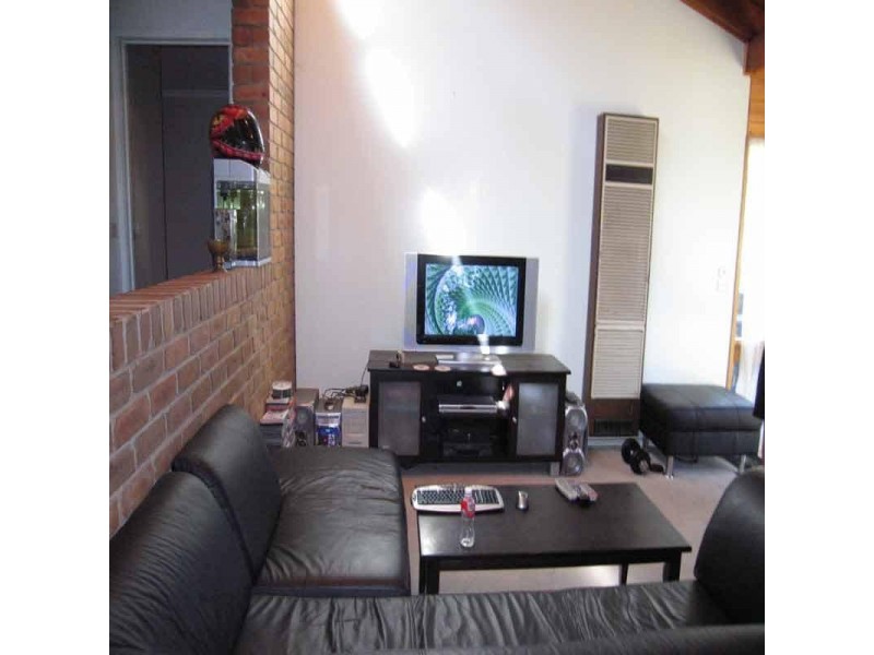 Unit 4/163 Retreat Road, Spring Gully VIC 3550