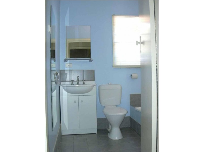 19 Churchill Avenue, Flora Hill VIC 3550