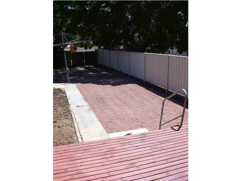 19 Churchill Avenue, Flora Hill VIC 3550