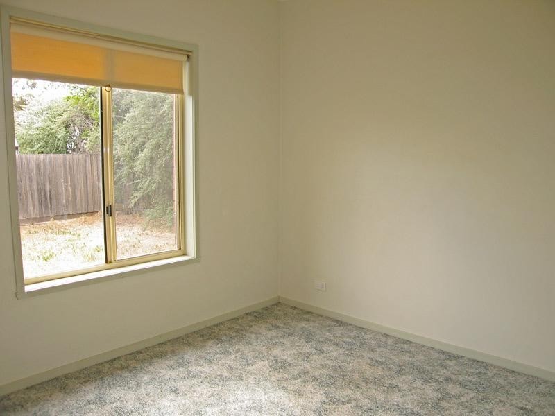 5 School Street, California Gully VIC 3556