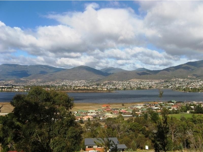 35 Grevillea Avenue, Old Beach TAS 7017