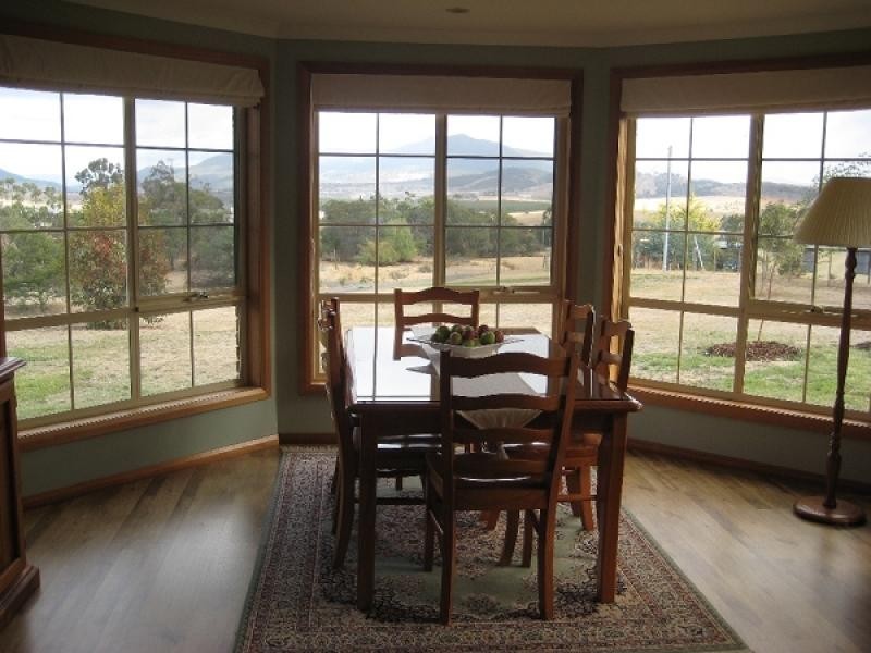 8 TIANARI DRIVE, Honeywood TAS 7017