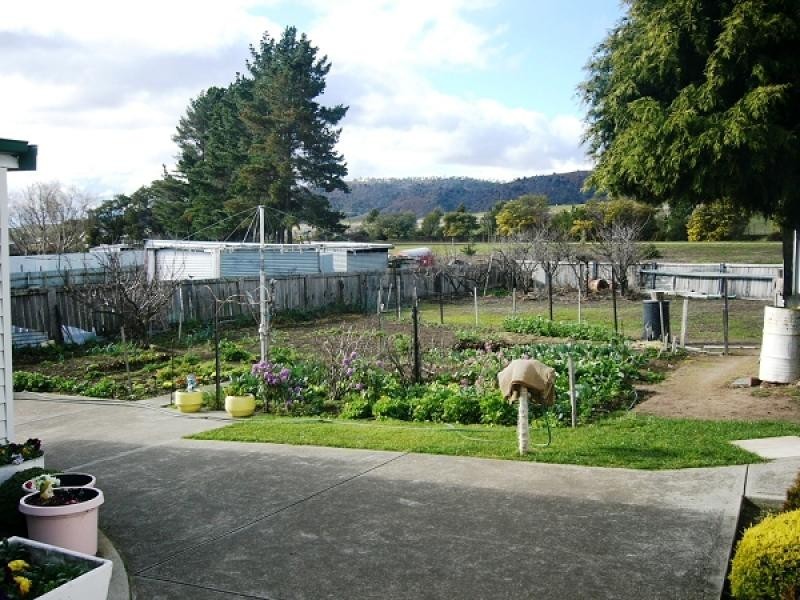 98 Main Road, Kempton TAS 7030