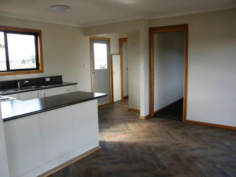 2/19 Alexandra Court, Campania TAS 7026