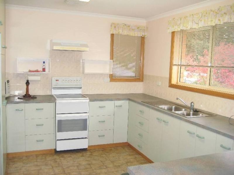 3a Raminea Road, Lindisfarne TAS 7015