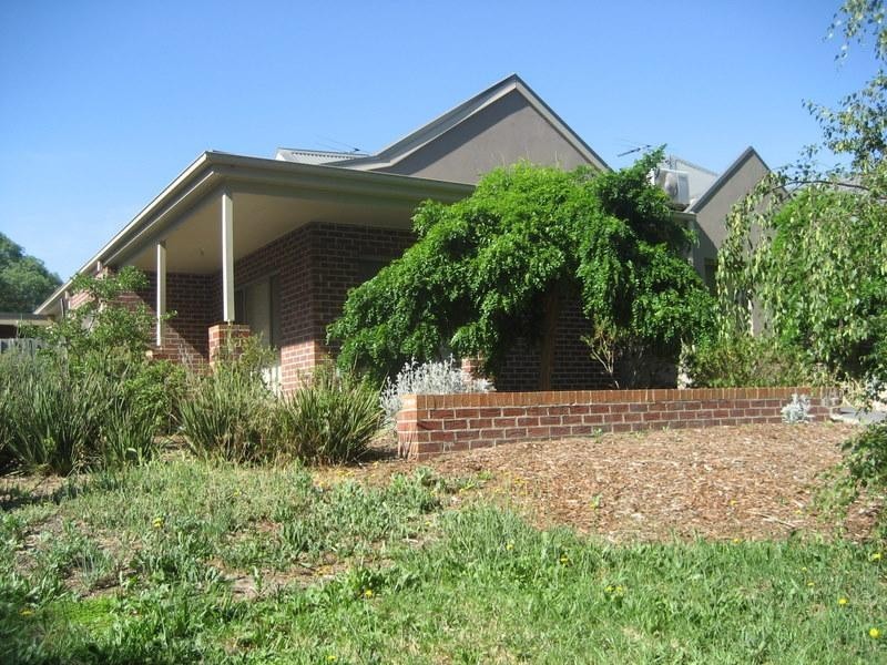 Unit 1/5 Ridge Road, Whittlesea VIC 3757