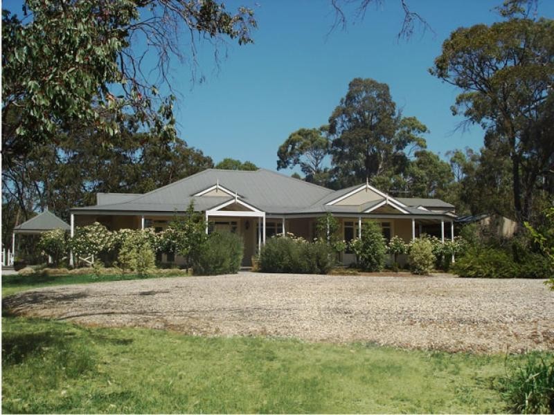 26 MATHIESONS ROAD, Wandong VIC 3758