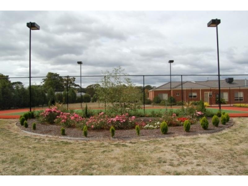 18 Retland Drive, Whittlesea VIC 3757