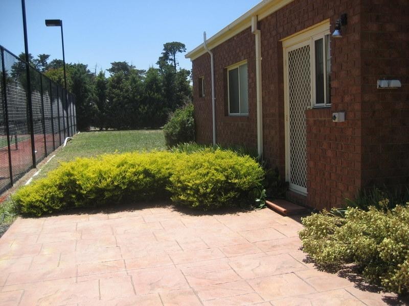 18 Retland Drive, Whittlesea VIC 3757